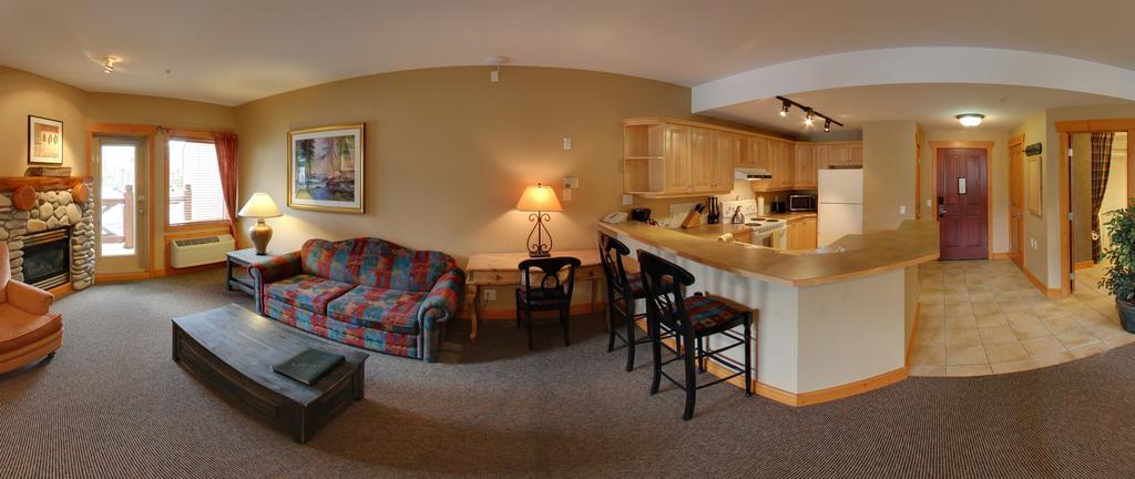 Lizard Creek Lodge Fernie Exterior photo